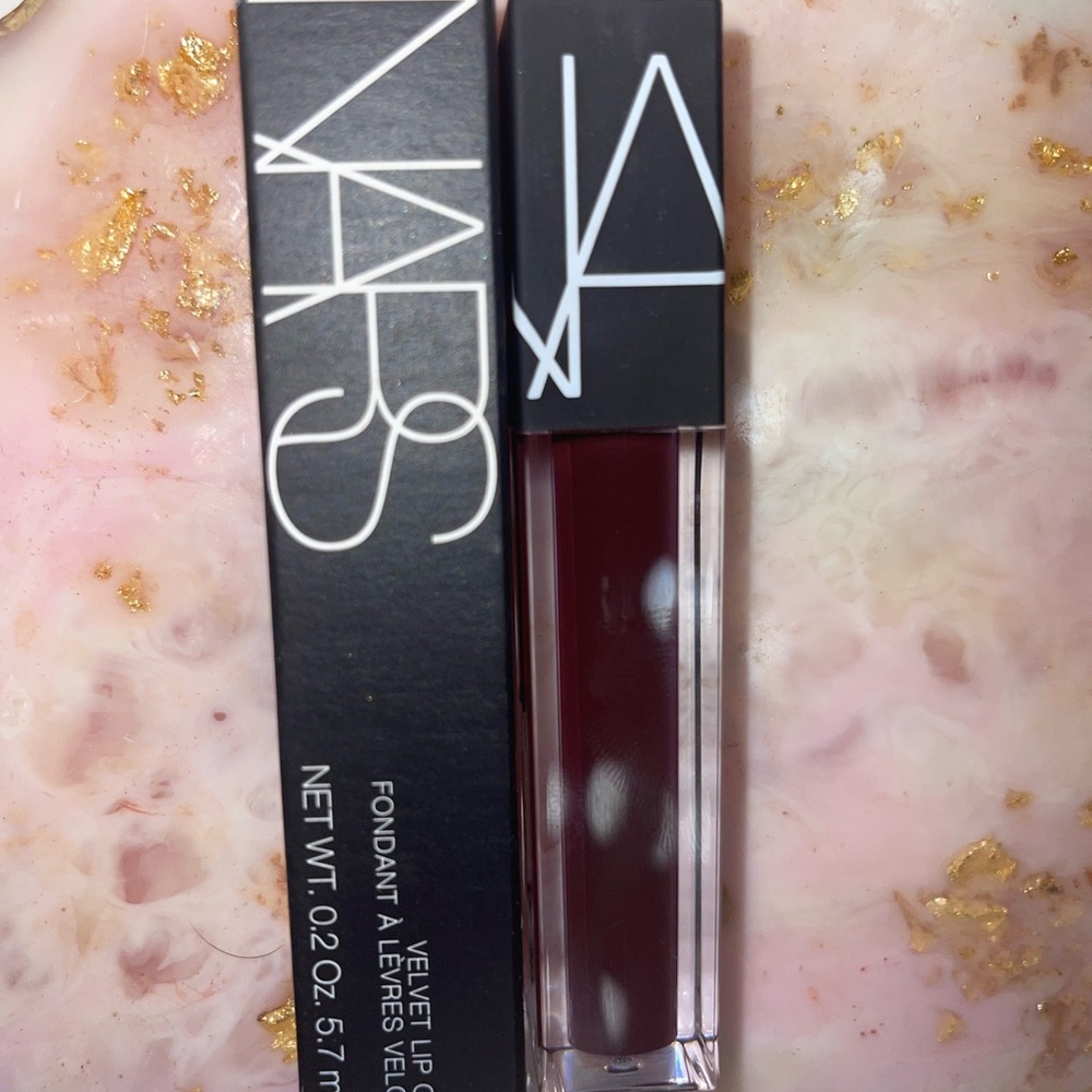 NARS Velvet Lip Glide - Deep Red
